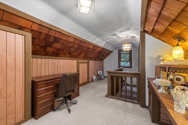 15 Belvidere Street W, Saint Paul, MN 55107