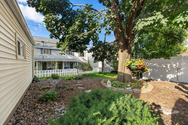15 Belvidere Street W, Saint Paul, MN 55107