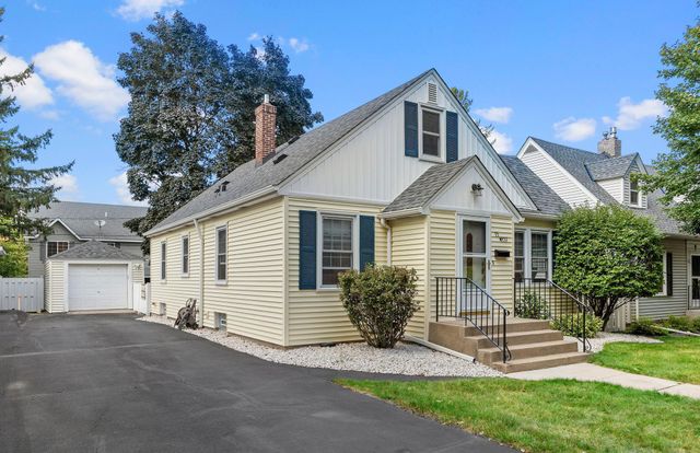 15 Belvidere Street W, Saint Paul, MN 55107