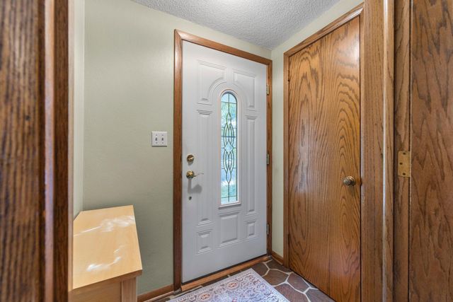 15 Belvidere Street W, Saint Paul, MN 55107