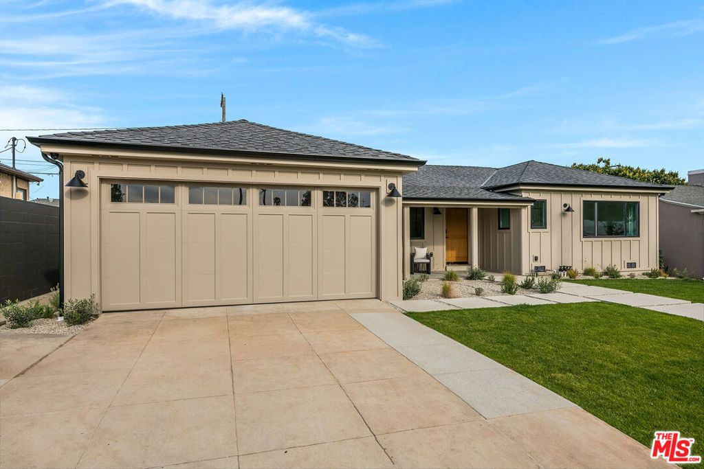 Image 1 of property listing at 5546 Marburn Avenue, Los Angeles, CA 90043