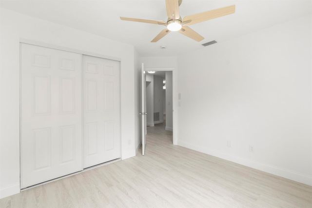 500 Crosswinds Drive F1, Greenacres, FL 33413