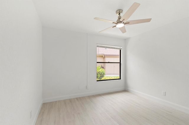 500 Crosswinds Drive F1, Greenacres, FL 33413