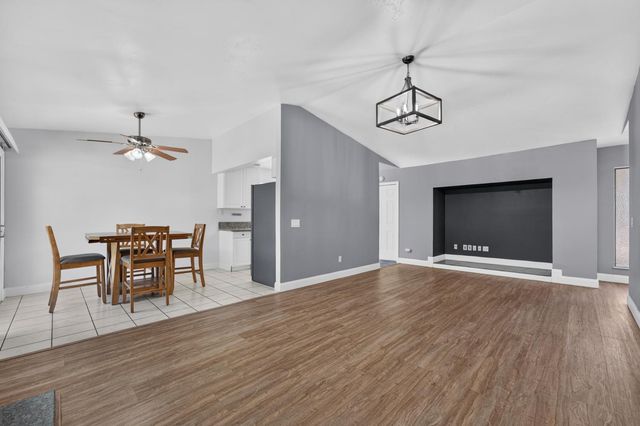 10951 Hirschfeld Way, Rancho Cordova, CA 95670