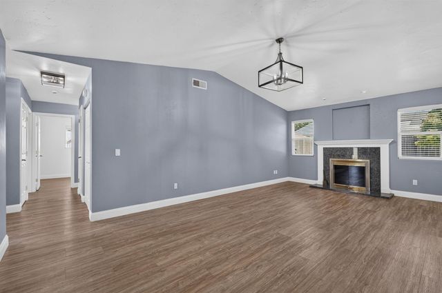 10951 Hirschfeld Way, Rancho Cordova, CA 95670