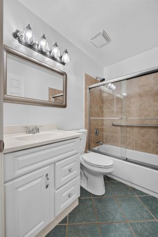 10951 Hirschfeld Way, Rancho Cordova, CA 95670