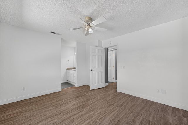 10951 Hirschfeld Way, Rancho Cordova, CA 95670