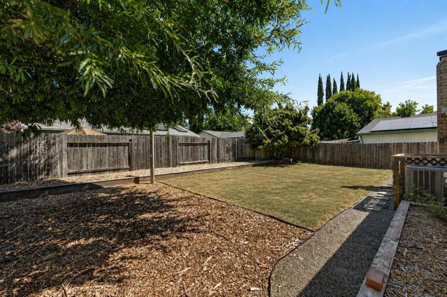 10951 Hirschfeld Way, Rancho Cordova, CA 95670