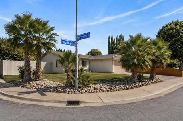 10951 Hirschfeld Way, Rancho Cordova, CA 95670