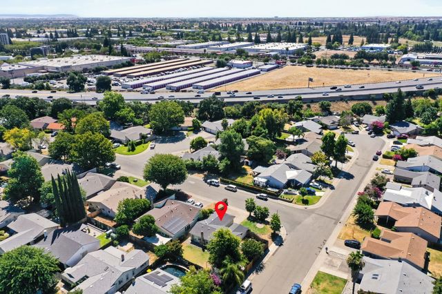 10951 Hirschfeld Way, Rancho Cordova, CA 95670