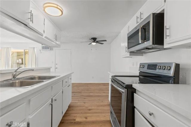 8649 Sunland Boulevard 5, Sun Valley, CA 91352