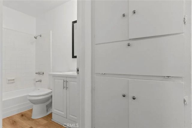 8649 Sunland Boulevard 5, Sun Valley, CA 91352
