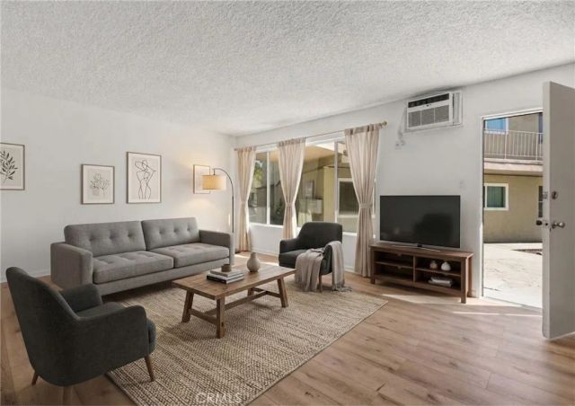 8649 Sunland Boulevard 5, Sun Valley, CA 91352