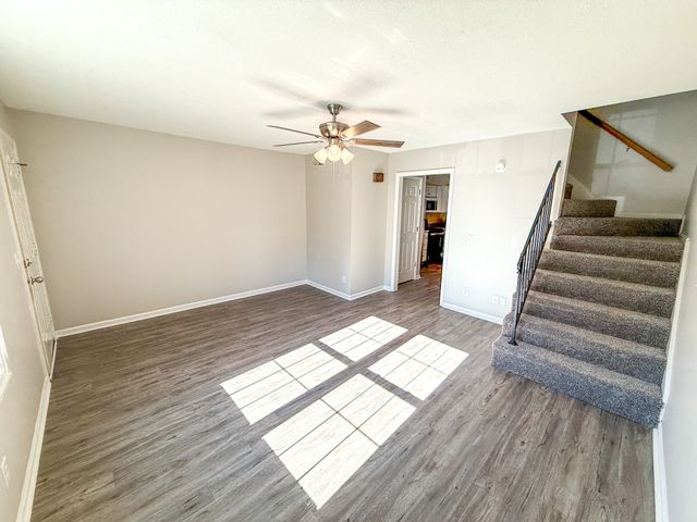 1403 Woodland St Apt B, Murfreesboro, TN 37129
