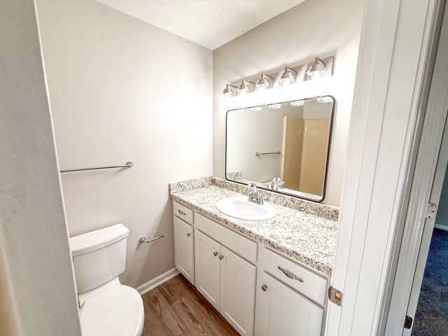 1403 Woodland St Apt B, Murfreesboro, TN 37129