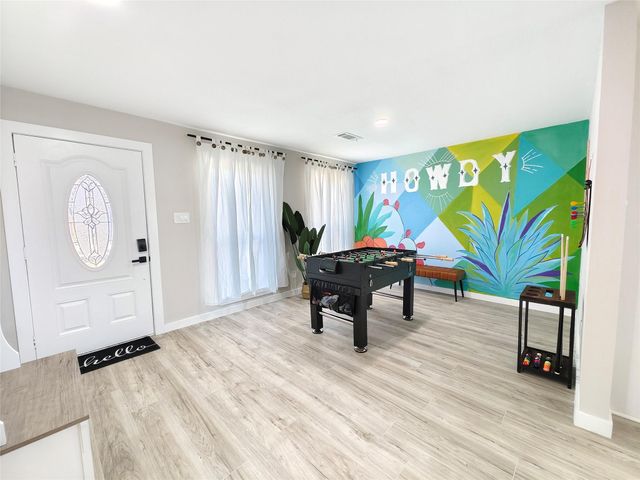 11810 Sagedowne Lane, Houston, TX 77089