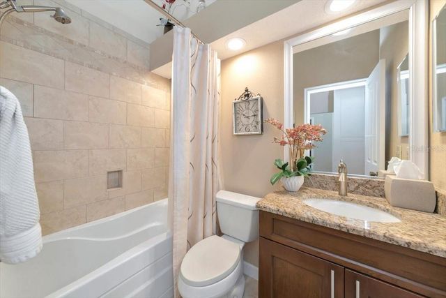1240 SPOONBILL LANDINGS CIRCLE, Bradenton, FL 34209