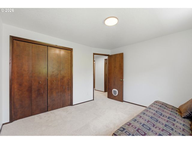 23757 Se SHADY VIEW Ln, Eagle Creek, OR 97022