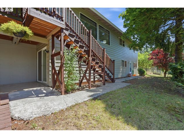 23757 Se SHADY VIEW Ln, Eagle Creek, OR 97022
