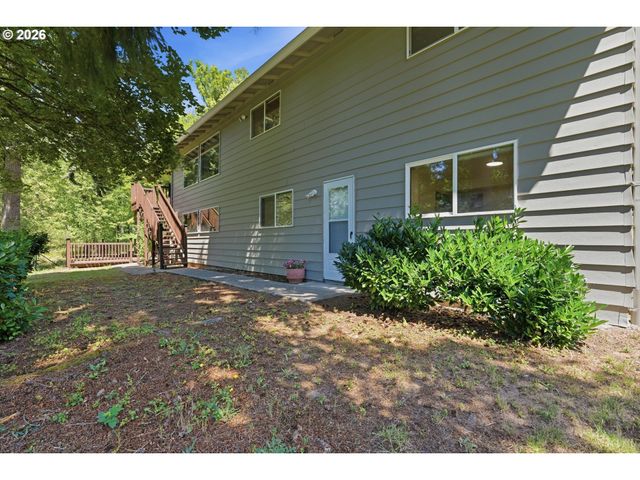23757 Se SHADY VIEW Ln, Eagle Creek, OR 97022