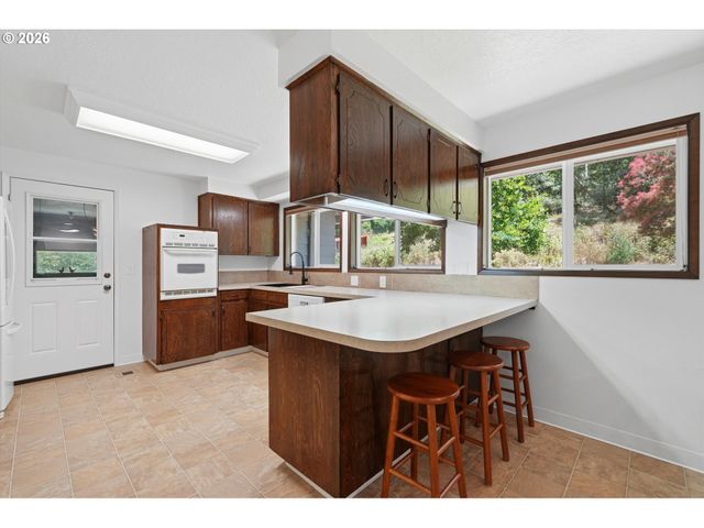 23757 Se SHADY VIEW Ln, Eagle Creek, OR 97022
