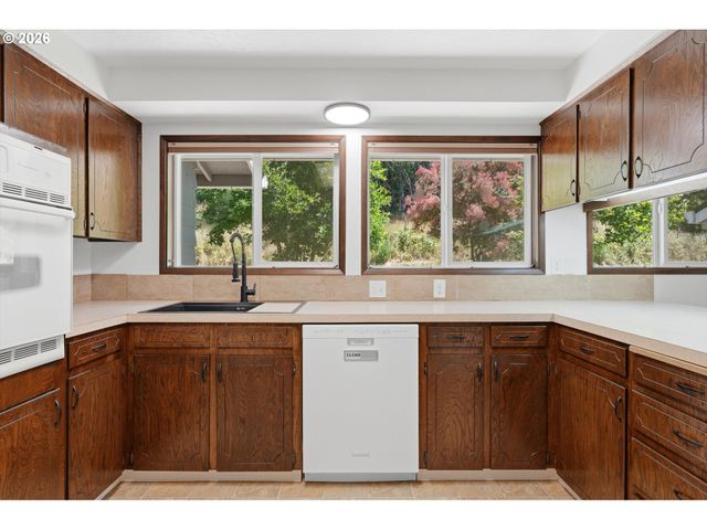 23757 Se SHADY VIEW Ln, Eagle Creek, OR 97022