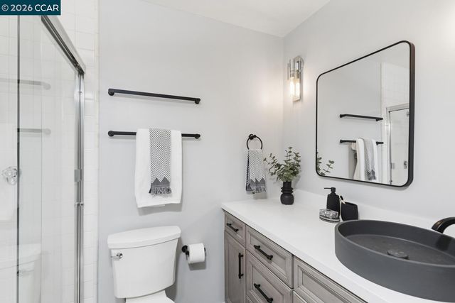 3945 Harrison Street 23, Oakland, CA 94611