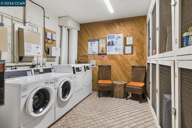 3945 Harrison Street 23, Oakland, CA 94611