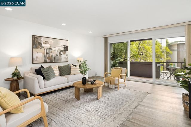 3945 Harrison Street 23, Oakland, CA 94611