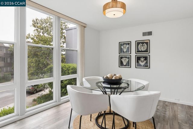 3945 Harrison Street 23, Oakland, CA 94611