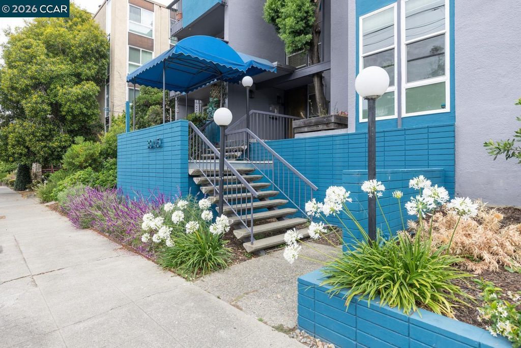 3945 Harrison Street 23, Oakland, CA 94611