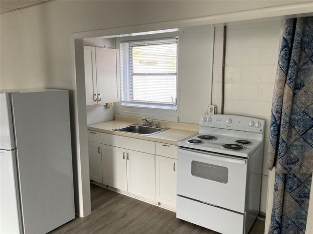 3421 35TH STREET N A, St Petersburg, FL 33713