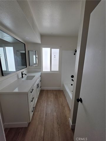 405 16th Street B, Huntington Beach, CA 92648