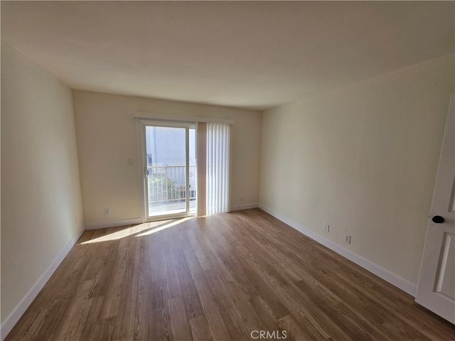 405 16th Street B, Huntington Beach, CA 92648
