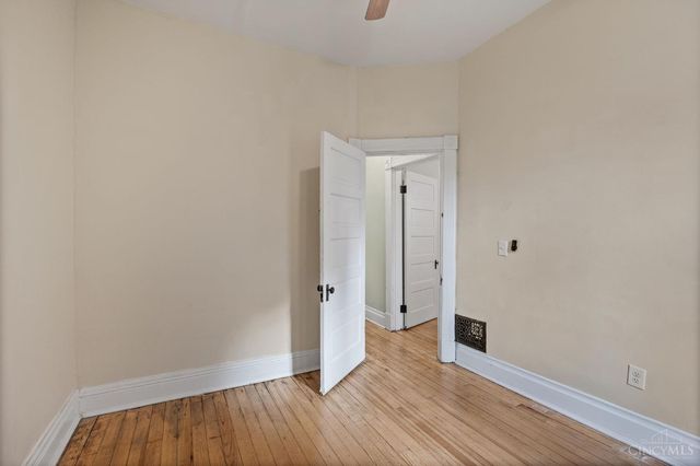 3711 Morris, Cincinnati, OH 45226