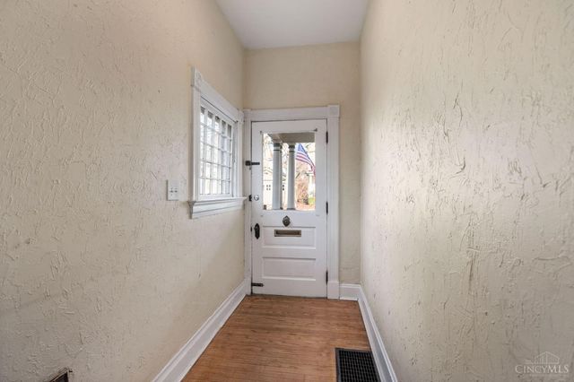 3711 Morris, Cincinnati, OH 45226