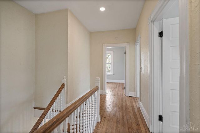 3711 Morris, Cincinnati, OH 45226