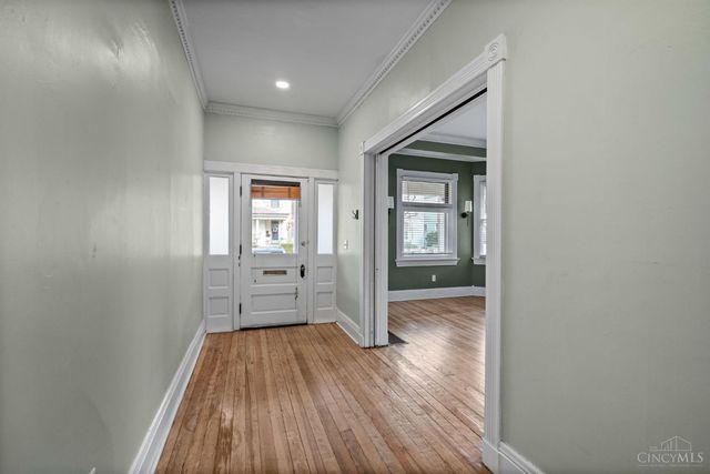 3711 Morris, Cincinnati, OH 45226