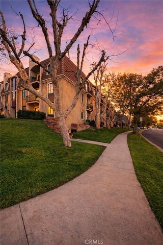 4370 W 8th, Los Angeles, CA 90005