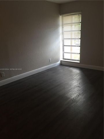 9810 NW 10th St 88, Pembroke Pines, FL 33024