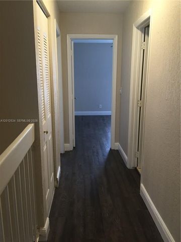 9810 NW 10th St 88, Pembroke Pines, FL 33024