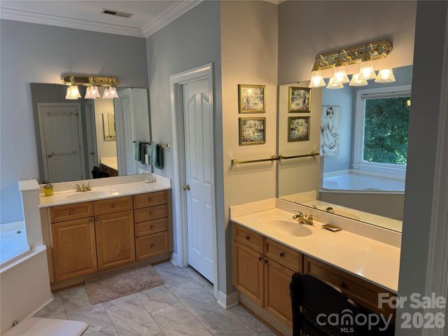 18324 Turnberry Court, Davidson, NC 28036
