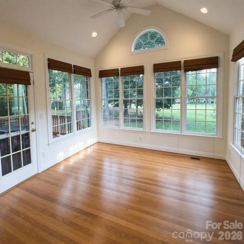 18324 Turnberry Court, Davidson, NC 28036