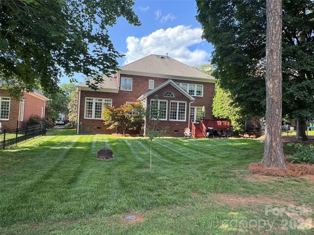 18324 Turnberry Court, Davidson, NC 28036