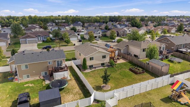 4422 10th Street W, West Fargo, ND 58078