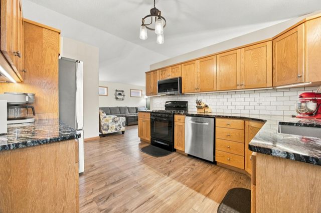 4422 10th Street W, West Fargo, ND 58078