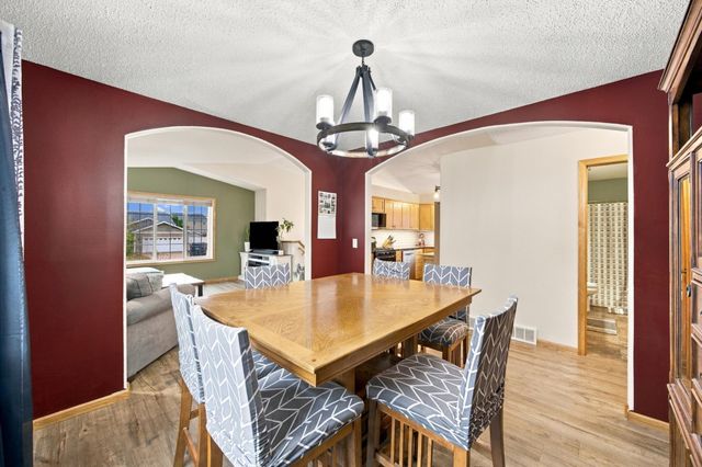 4422 10th Street W, West Fargo, ND 58078