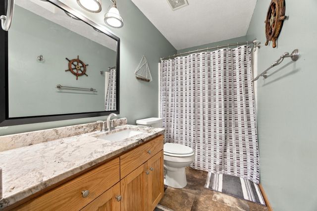 4422 10th Street W, West Fargo, ND 58078