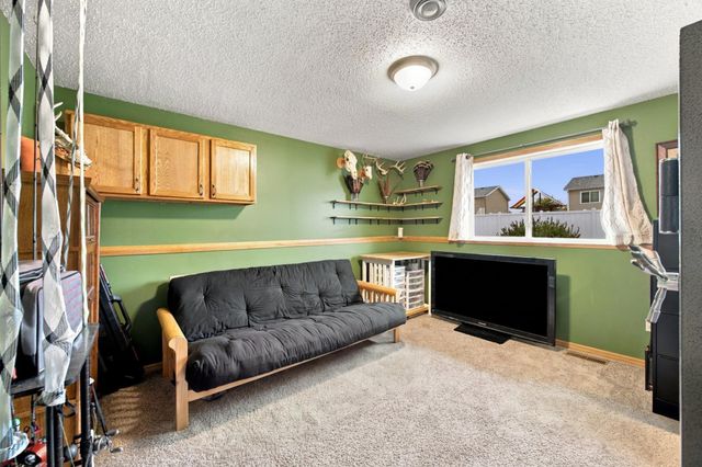 4422 10th Street W, West Fargo, ND 58078
