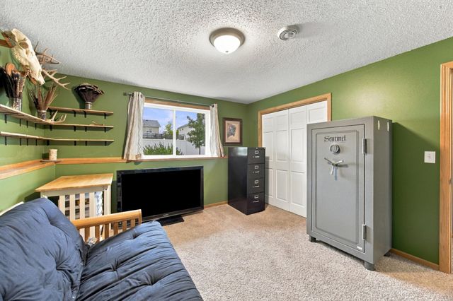 4422 10th Street W, West Fargo, ND 58078